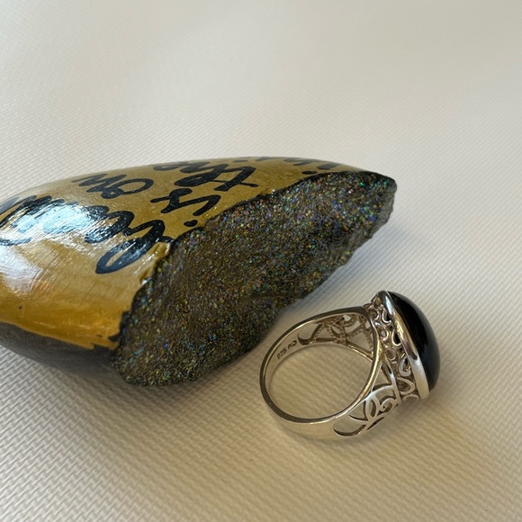 925 Sterling Silver Ring With Onyx Stone - Picture 6 of 10